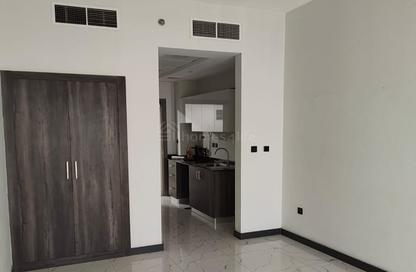 Apartment - Studio - 1 for rent in Rukan Tower A - Rukan Tower - Rukan - Dubai