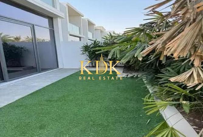 70270307 - Property Image 2