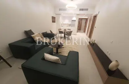 شقة - غرفة نوم - 2 حمامات للايجار في نيفا رزيدنسز - منطقة 16 - قرية جميرا الدائرية - دبي