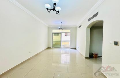 Apartment - 1 Bedroom - 2 Bathrooms for rent in Muwaileh 29 Building - Muwaileh - Sharjah