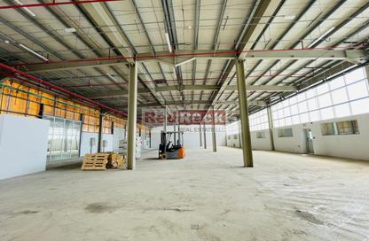 Warehouse - Studio - 1 Bathroom for rent in Al Qusais 2 - Al Qusais Residential Area - Al Qusais - Dubai