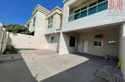 Villa - 3 Bedrooms - 4 Bathrooms for rent in Umm Suqeim 2 - Umm Suqeim - Dubai