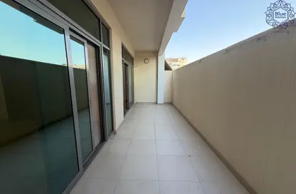 Apartment - 1 Bedroom - 2 Bathrooms for rent in Al Nasr Square Block D - Al Nasr Square - Oud Metha - Bur Dubai - Dubai