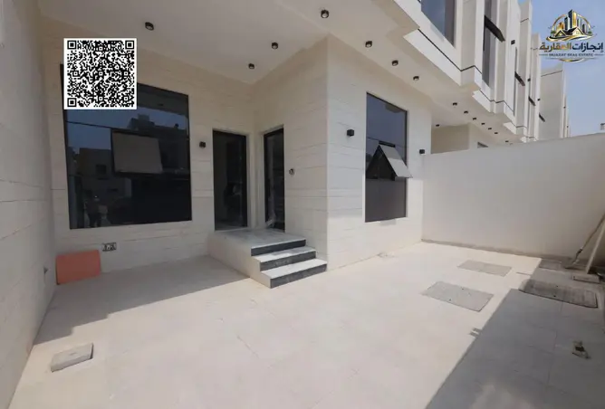 160986585 - Property Image 2