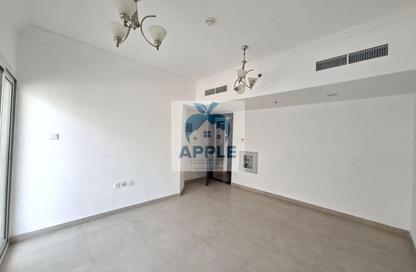 Apartment - 1 Bedroom - 2 Bathrooms for rent in Muwaileh 29 Building - Muwaileh - Sharjah