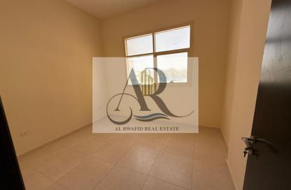 Apartment - 2 Bedrooms - 2 Bathrooms for rent in Al Jurf 2 - Al Jurf - Ajman Downtown - Ajman