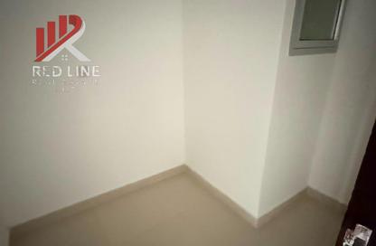 Apartment - 1 Bedroom - 2 Bathrooms for rent in Al Majaz 1 - Al Majaz - Sharjah Apartment - 1 Bedroom - 2 Bathrooms for rent in Al Majaz 1 - Al Majaz - Sharjah