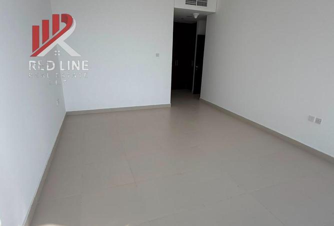105111006 - Property Image 3