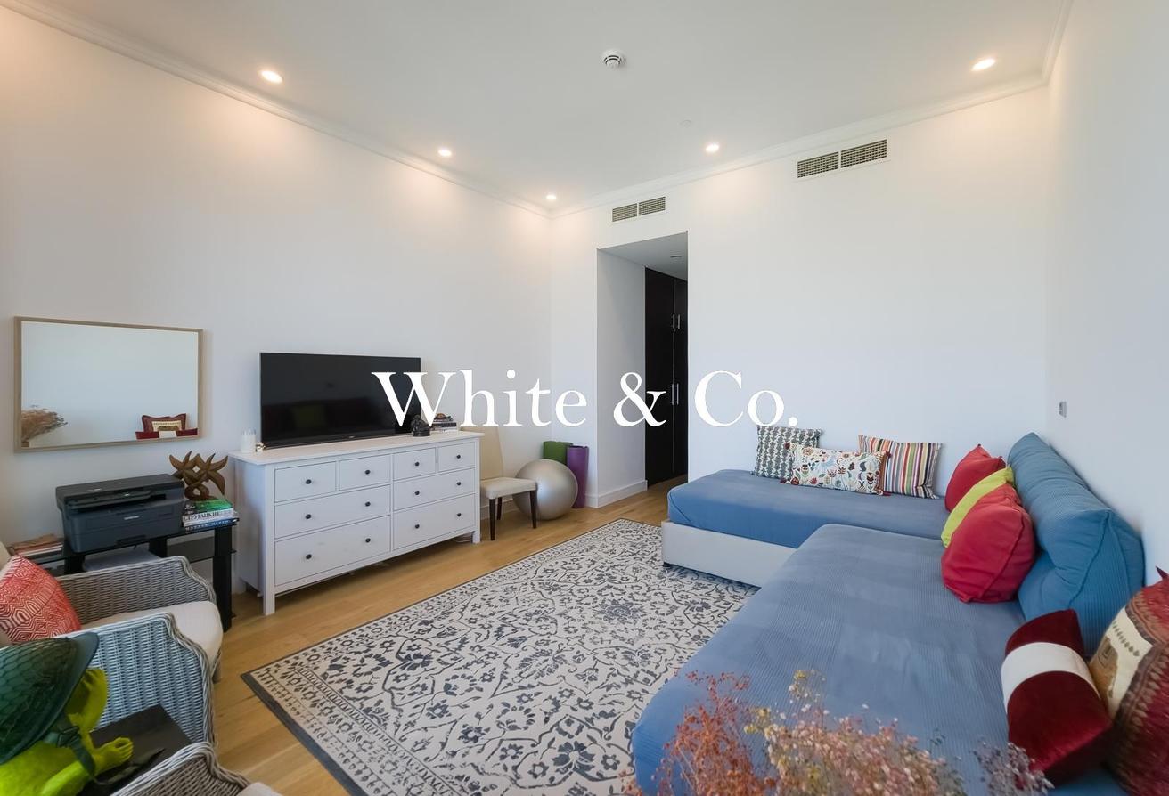 Wake Up Here | Sunrise Coffee | Corner Apt photo 14