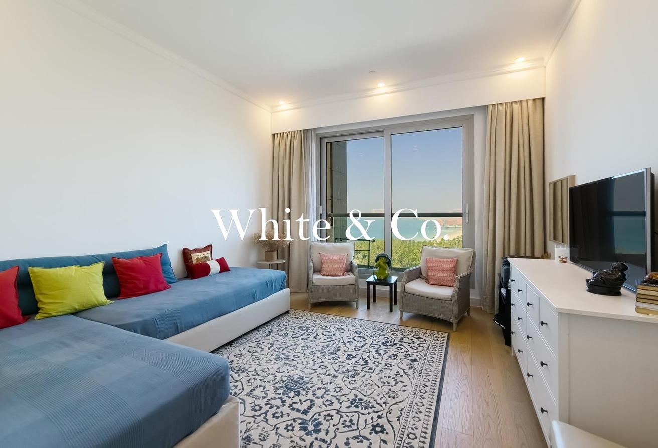 Wake Up Here | Sunrise Coffee | Corner Apt photo 15
