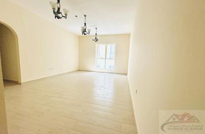 Apartment - 2 Bedrooms - 2 Bathrooms for rent in Muwaileh 29 Building - Muwaileh - Sharjah