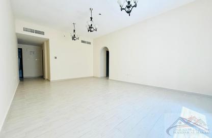 Apartment - 2 Bedrooms - 2 Bathrooms for rent in Muwaileh 29 Building - Muwaileh - Sharjah