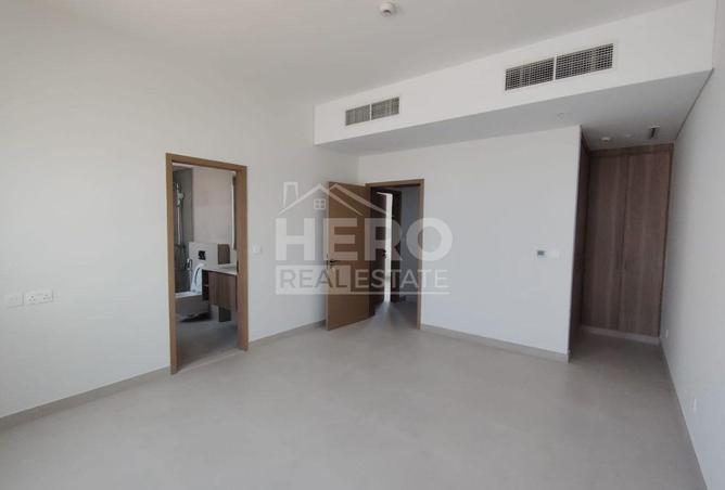 Vacant Now | Elegant Townhouse | Toledo Phase ! — photo 3