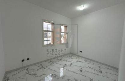 Villa - 3 Bedrooms - 4 Bathrooms for rent in Satwa Road - Al Satwa - Dubai
