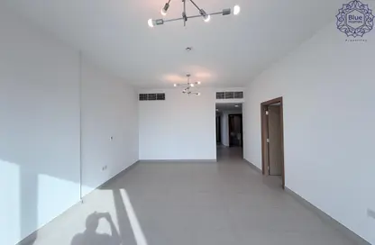 Apartment - 3 Bedrooms - 4 Bathrooms for rent in Al Nasr Square Block D - Al Nasr Square - Oud Metha - Bur Dubai - Dubai