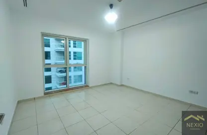 Apartment - 2 Bedrooms - 2 Bathrooms for rent in Cascades Tower - Dubai Marina - Dubai