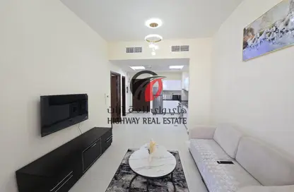 شقة - غرفة نوم - 2 حمامات للايجار في بوابة بن غاطي - الجداف - دبي