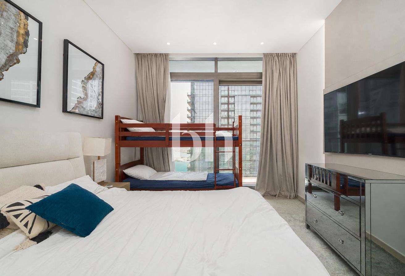 Duplex Penthouse | Furnished | Vacant Sept photo 14