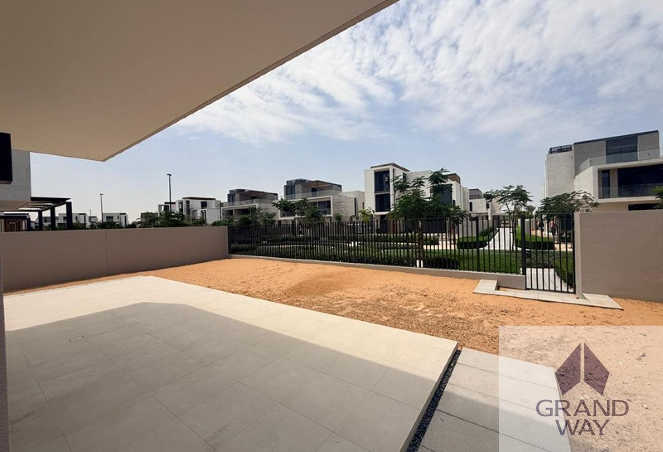 Vastu Unit I On Park I Single Row I Brand New photo 5