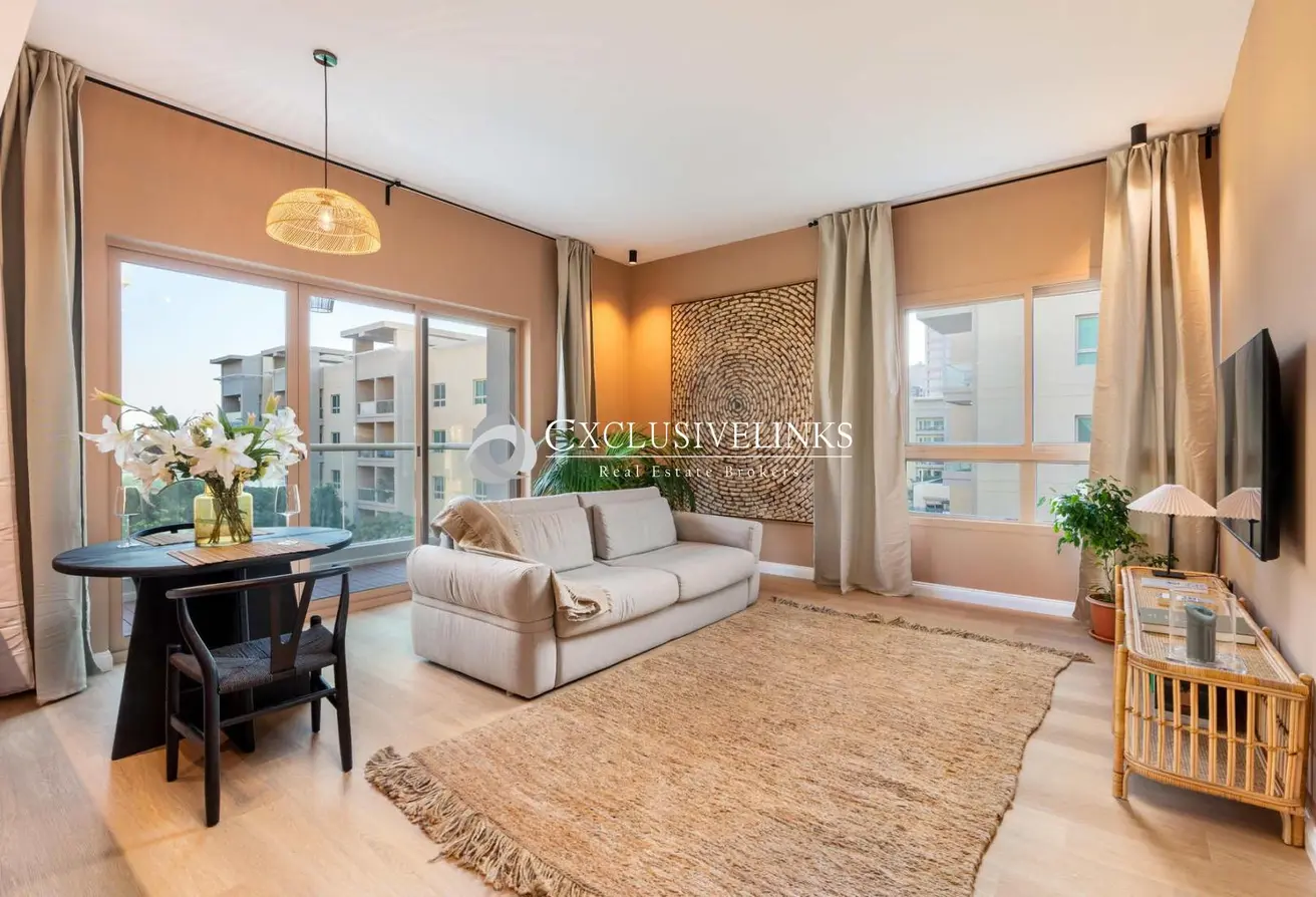 145972017 - Property Main Image