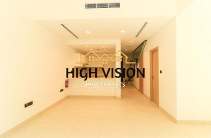 Townhouse - 2 Bedrooms - 3 Bathrooms for rent in Aldhay at Bloom Gardens - Bloom Gardens - Al Salam Street - Abu Dhabi