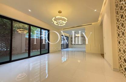 Villa - 4 - 5 for rent in Bloomingdale - Dubai Sports City - Dubai
