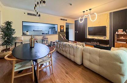 Apartment - 2 Bedrooms - 3 Bathrooms for rent in Mazaya 13 - Queue Point - Liwan - Dubai Land - Dubai