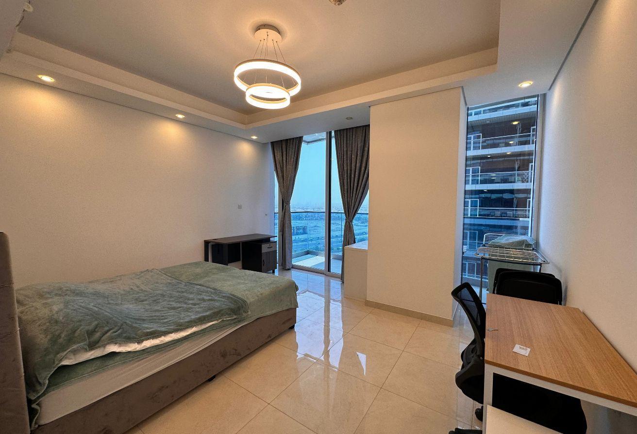 Partial Canal View | Furnished | Vacant photo 4