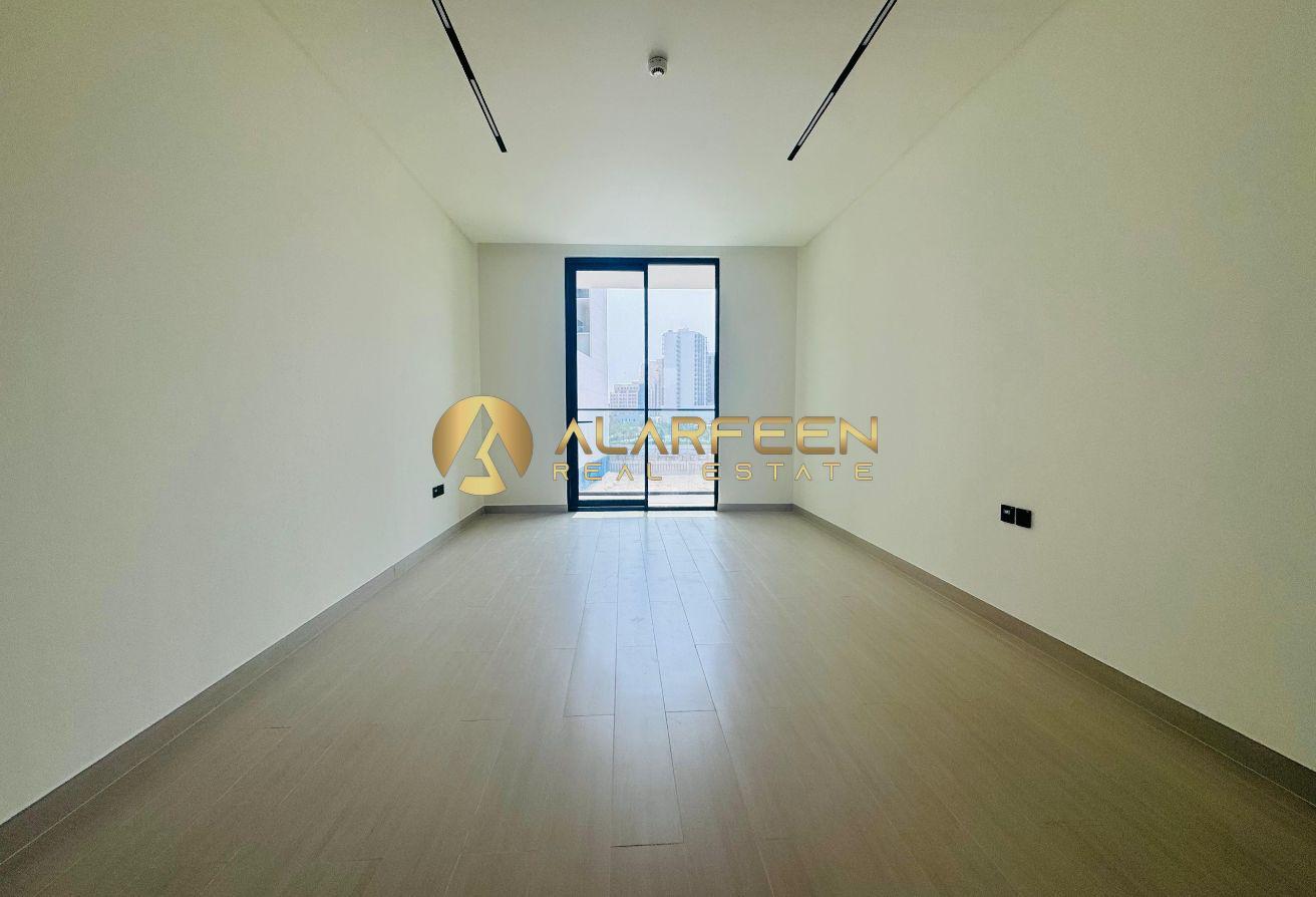 Modern Studio | Balcony | City View photo 7