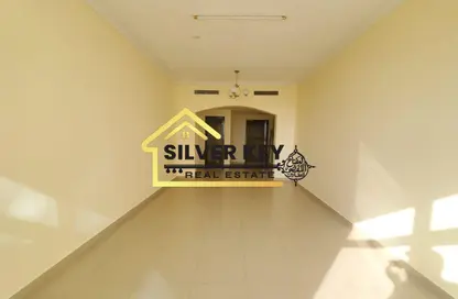 Apartment - 1 Bedroom - 2 Bathrooms for rent in Al Khan - Sharjah