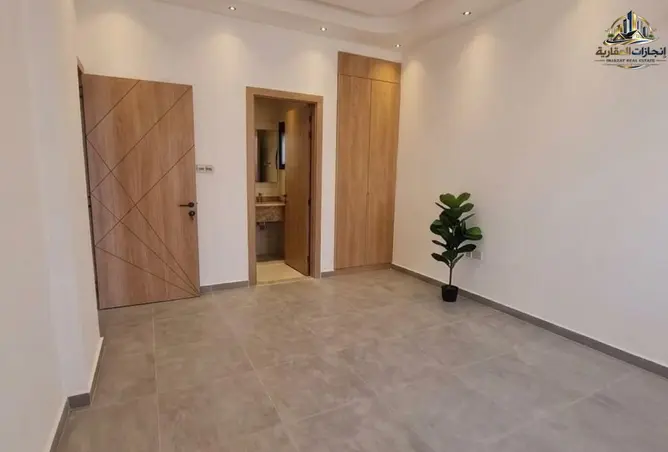 155516594 - Property Image 2