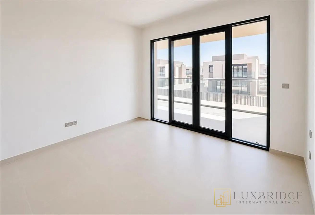 EXCLUSIVE | SPACIOUS | VERY BRIGHT photo 3