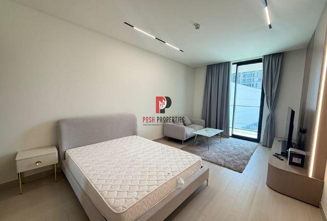 Luxury studio | Flexible Terms | Pay Yearly photo 3