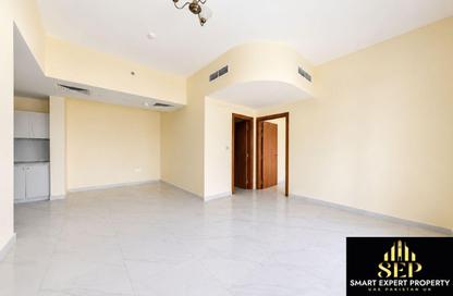 Apartment - 1 Bedroom - 2 Bathrooms for rent in Millennium Binghatti Residences - Business Bay - Dubai