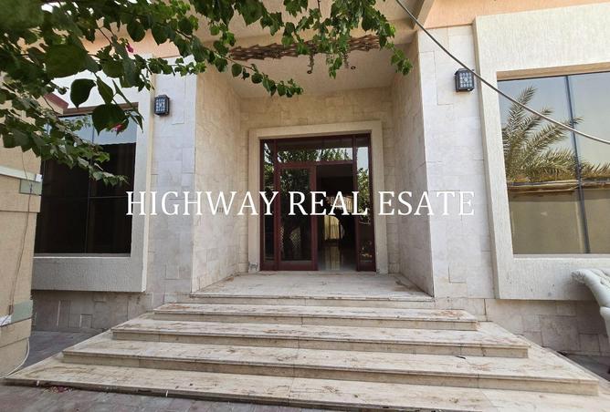 135616115 - Property Image 2
