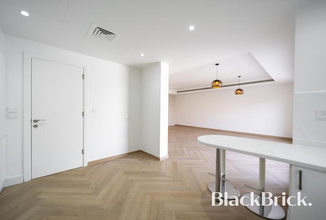 75410284 - Property Image 3