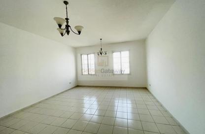 Apartment - Studio - 1 for rent in Building P11 - France Cluster - International City - Dubai Apartment - Studio - 1 for rent in Building P11 - France Cluster - International City - Dubai
