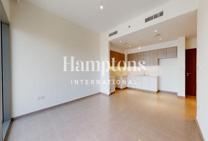 Unfurnished | Middle Floor | Vacant