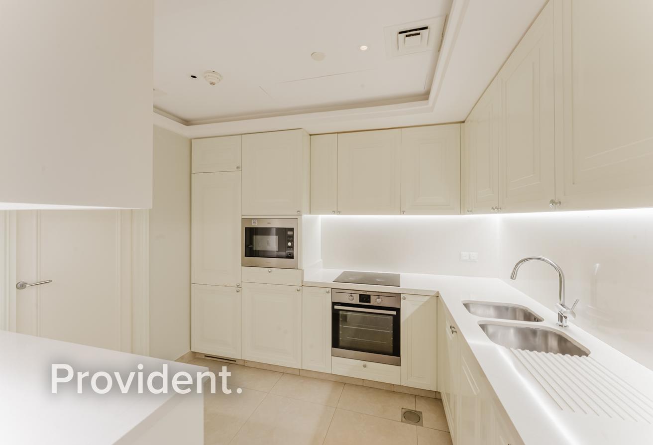 Best Price | Bills Included | Full Burj View photo 7