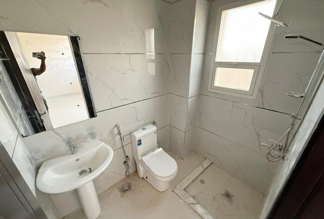 104163990 - Property Image 3