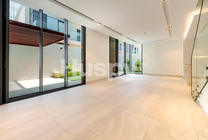 114175609 - Property Image 2