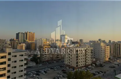 شقة - 2 غرف نوم - 2 حمامات للايجار في مساكن كورنيش عجمان - طريق كورنيش عجمان - عجمان