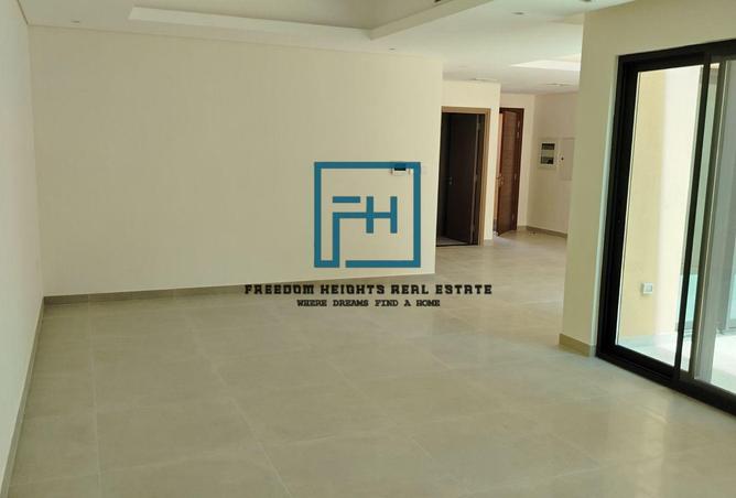 68283422 - Property Image 3