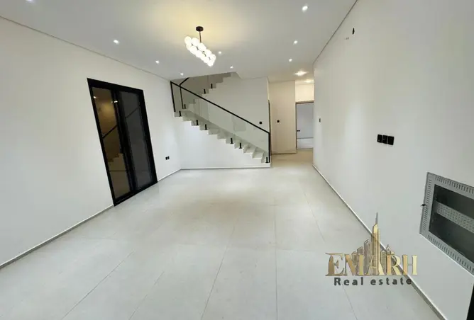 165033007 - Property Image 3