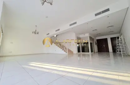 فيلا - 4 غرف نوم - 6 حمامات للايجار في فلل سيركل - قرية جميرا الدائرية - دبي