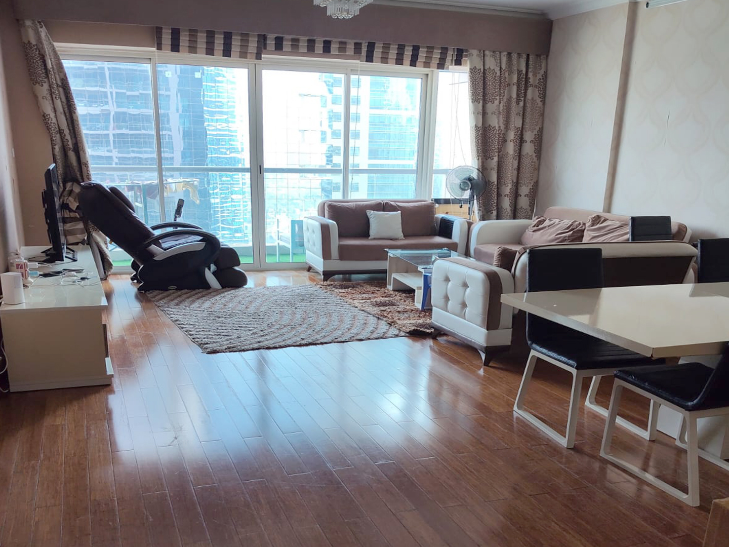 Large 2BR With Maids’ Room | Vacant | Furnished