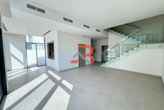 78983019 - Property Image 2