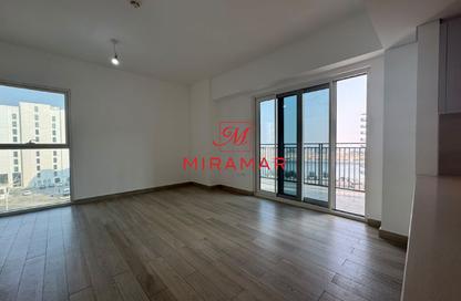 Apartment - 3 - 4 for sale in Waters Edge - Yas Island - Abu Dhabi