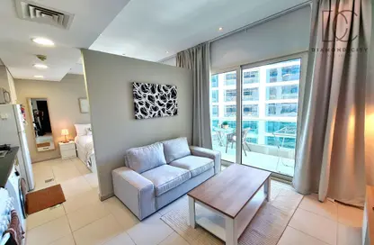 Apartment - Studio - 1 Bathroom for rent in The Royal Oceanic - Dubai Marina - Dubai