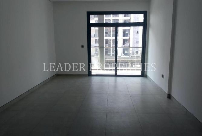 Ready to Move | Unfurnished | Well Maintained photo 2